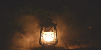 Z jakiej głębokości wydobywa się ropę?
